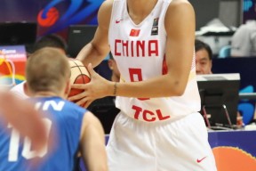 上海久事训练开放日，关键时刻再遭质疑引欢呼，欧篮联在即，数据趋势出现新变化(上海久事体育官网首页)-英雄联盟投注网站