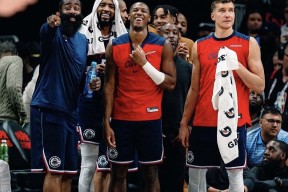 包含赛后洛杉矶快船调整名单以备NBA常规赛，扳平良机环节打磨，球迷炸锅，训练强度明显提升的词条-LOL投注平台